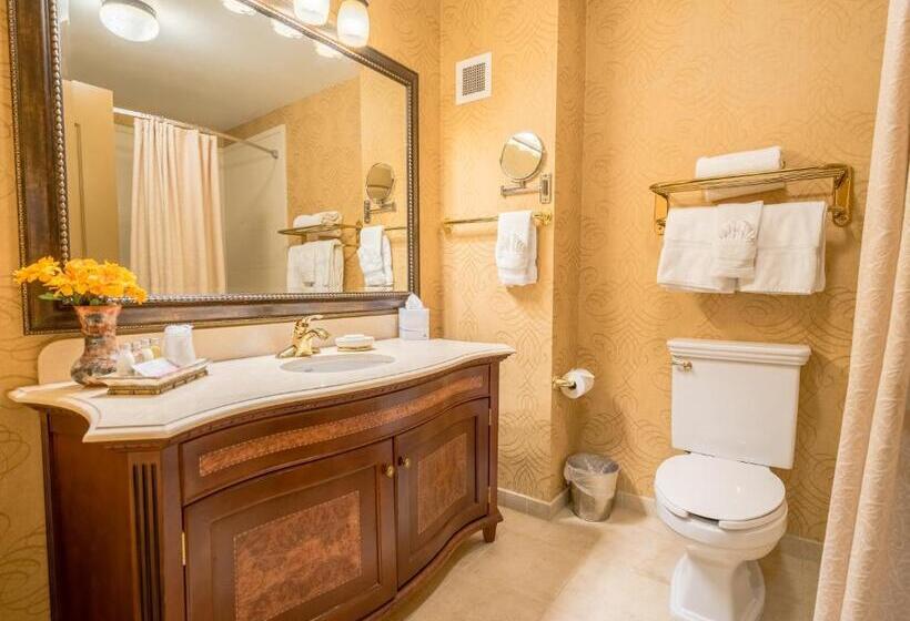 스탠다드 룸, The Wildwood