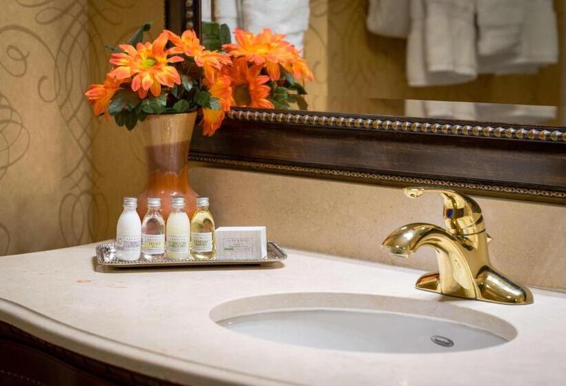 장애인을 위한 스탠다드 룸, The Wildwood