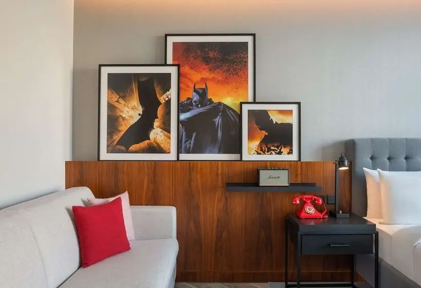 Standard-huone Parivuode, The Wb Abu Dhabi, Curio Collection By Hilton