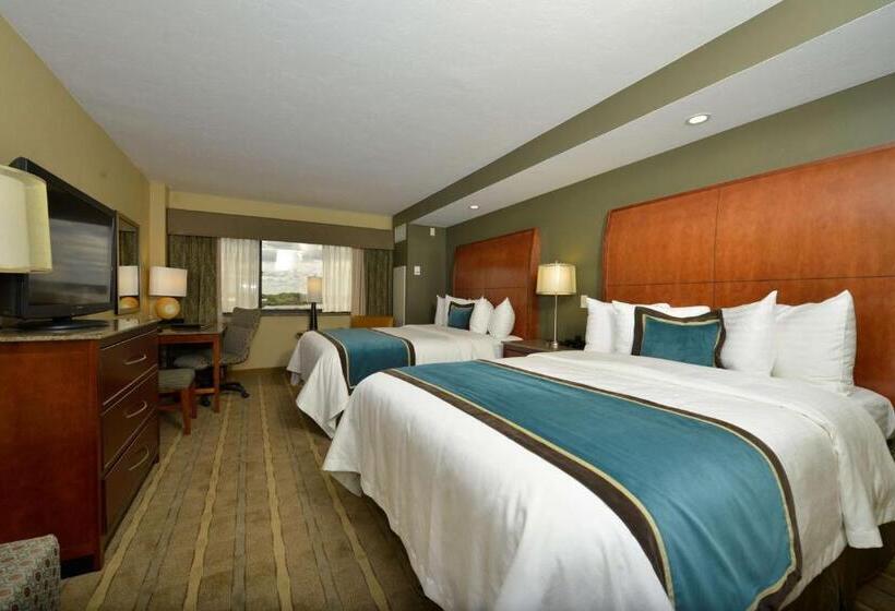 Номер Стандарт Вид на Реку, Oshkosh Marriott Waterfront Hotel & Convention Center