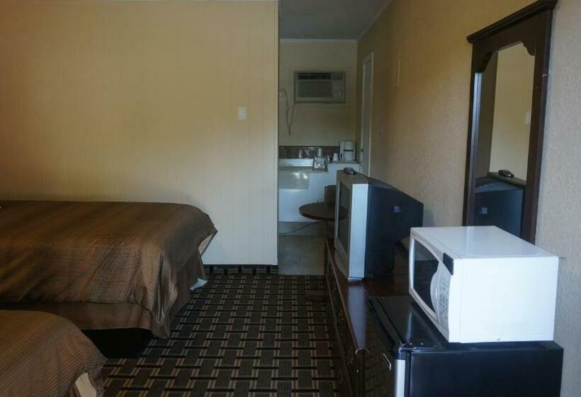 스탠다드 룸 더블 침대 2개, Budget Inn Malvern