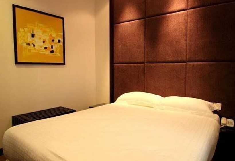 Номер Deluxe, Country