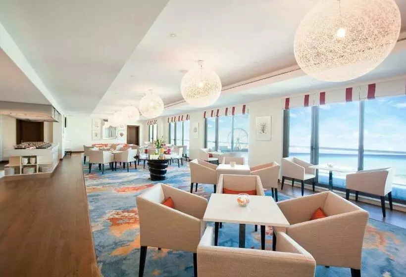 オーシャンビューのクラブルーム, Ja Ocean View Hotel, Jumeirah Beach Dubai