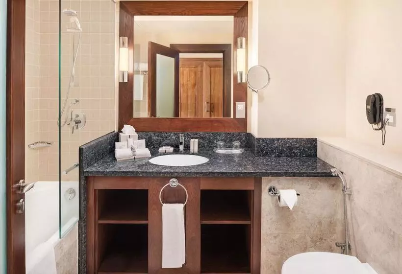 オーシャンビューのクラブルーム, Ja Ocean View Hotel, Jumeirah Beach Dubai