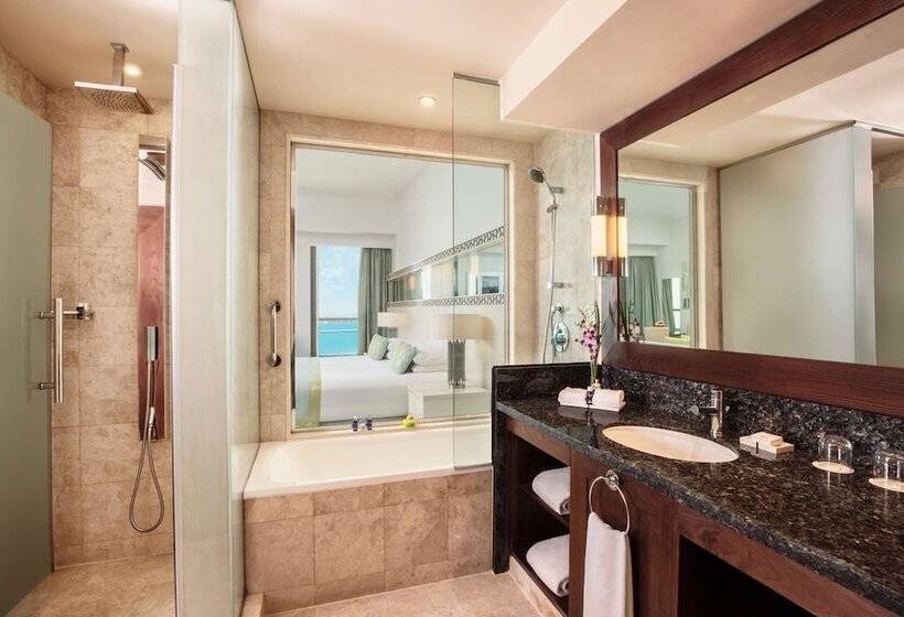 سوییت خانوادگی, Ja Ocean View Hotel, Jumeirah Beach Dubai