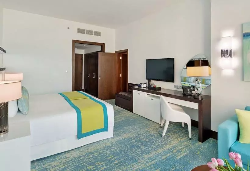 コネクティングルーム（家族用）。, Ja Ocean View Hotel, Jumeirah Beach Dubai