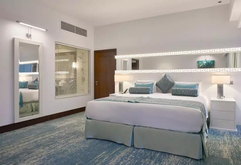 コネクティングルーム（家族用）。, Ja Ocean View Hotel, Jumeirah Beach Dubai