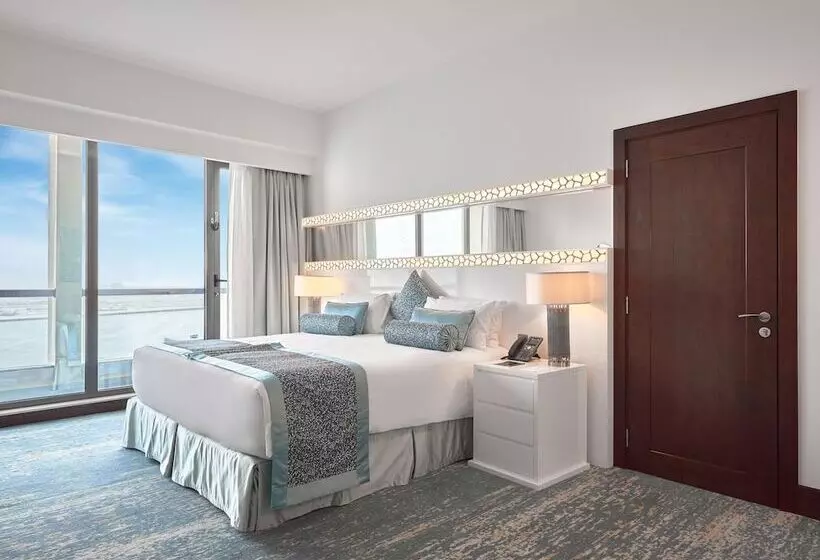 コネクティングルーム（家族用）。, Ja Ocean View Hotel, Jumeirah Beach Dubai