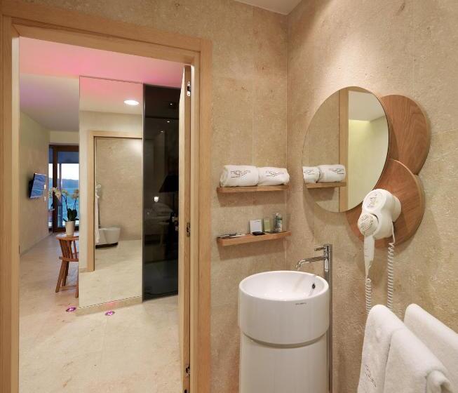 Номер Стандарт Вид на Море, Laqua By The Sea