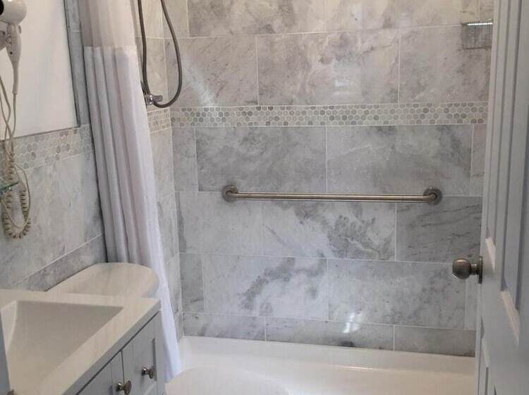 Junior Suite, Long Beach