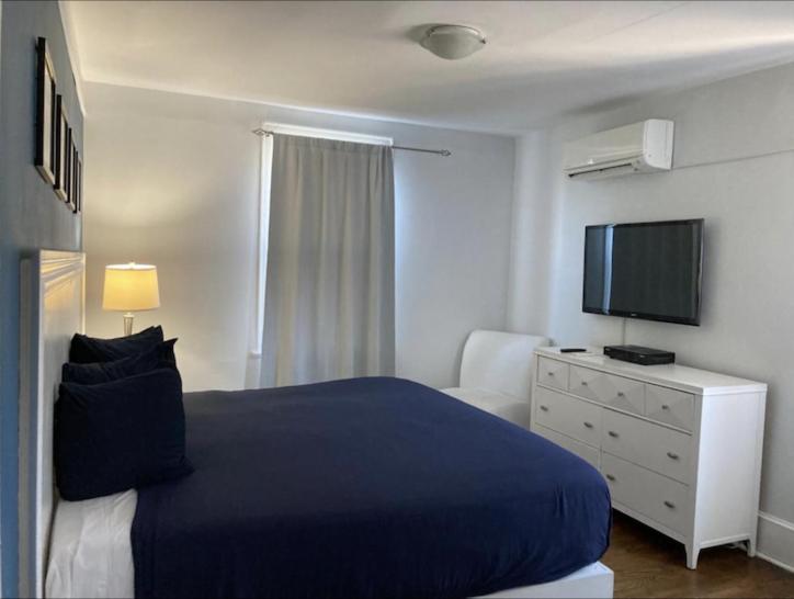 Standard Szoba King Size Bed, Long Beach