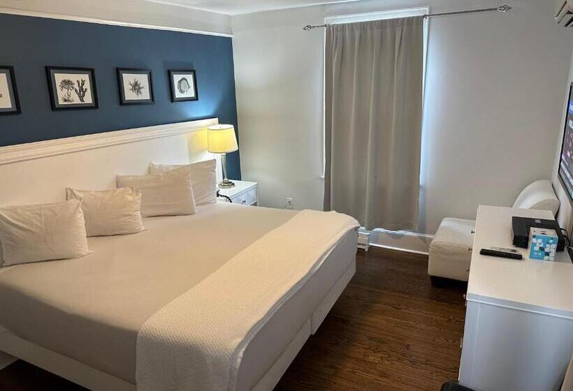 Standard Szoba King Size Bed, Long Beach