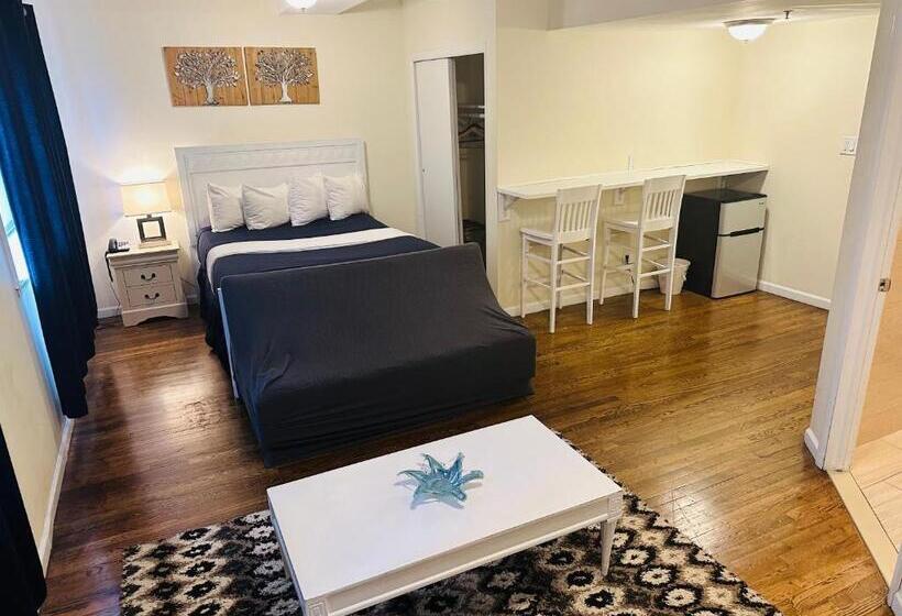 Junior Suite, Long Beach