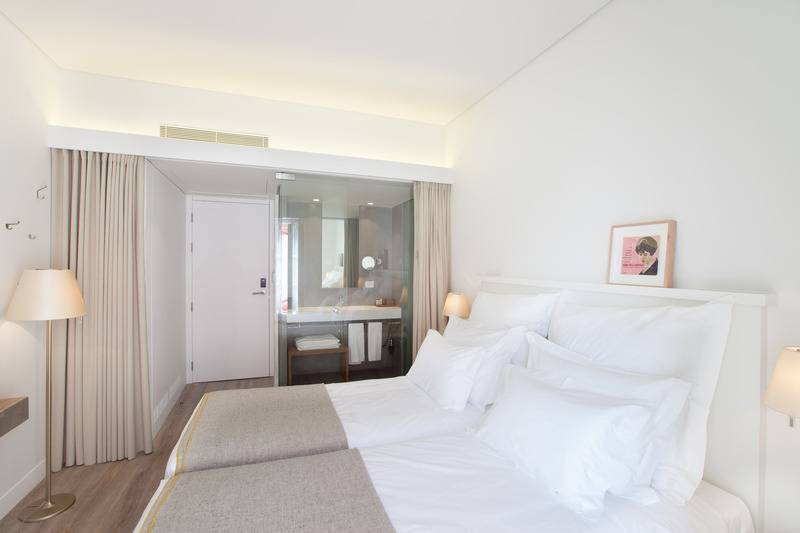 Pokój Standard z Tarasem, Memmo Alfama   Design Hotels