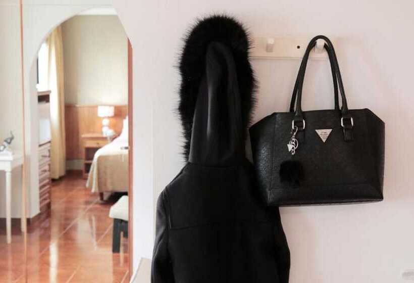 Premium Kamer, Ortegal