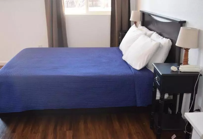 シングルデラックスルーム, Stone Mountain Lodge