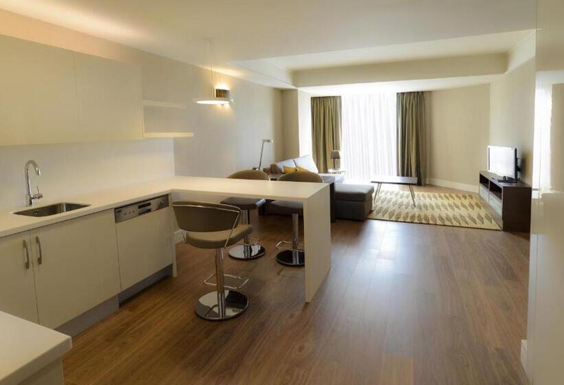 스탠다드 룸 거실포함, Wyndham Grand Istanbul Europe