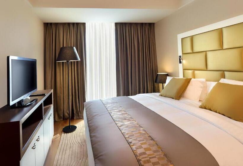 応接間付きスタンダードルーム, Wyndham Grand Istanbul Europe