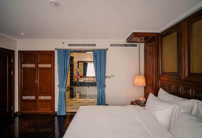 سوییت, Le Jardin Hotel Haute Couture