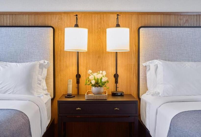 디럭스 룸, The Watershed   Formerly Hotel Zero Degrees