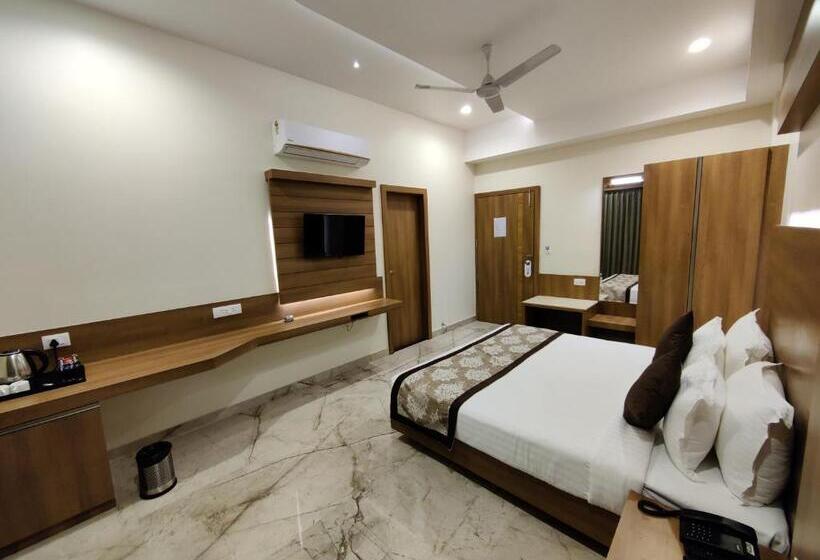 اتاق سوپریور, Lilichham