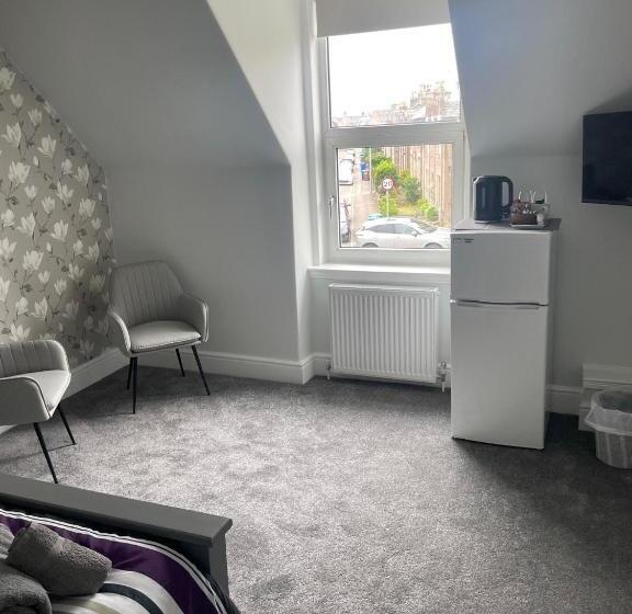 스탠다드 룸, Winmar