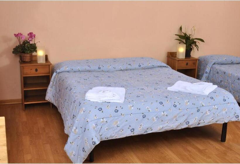 اتاق استاندارد پریمیوم سه تخته, Gialel B&b