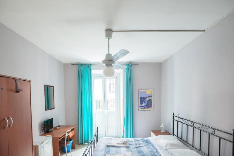 اتاق استاندارد چهار تخته, Gialel B&b