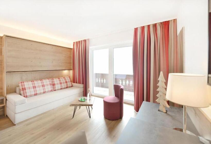 سوییت جونیور با بالکن, Alpina Superior