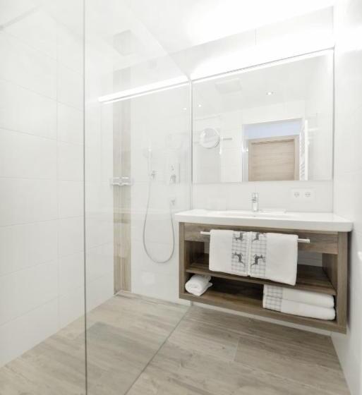 سوییت جونیور با بالکن, Alpina Superior