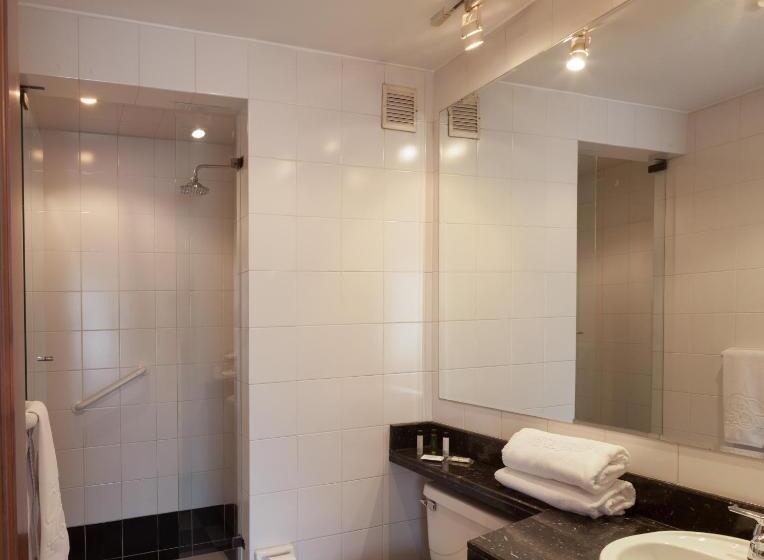 سوئیت مدیریتی 2 خوابه, Cora 96 Street Apartments