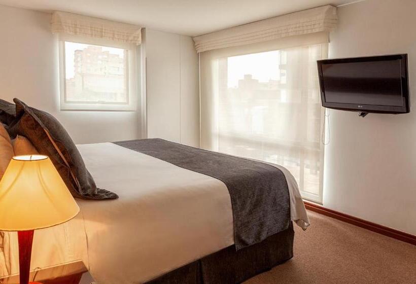 سوئیت مدیریتی 2 خوابه, Cora 96 Street Apartments