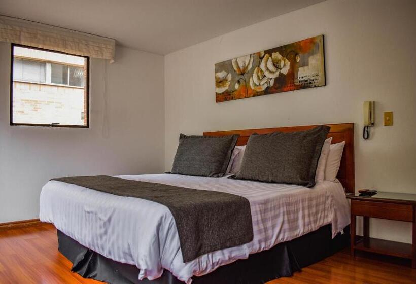 سوئیت مدیریتی 2 خوابه, Cora 96 Street Apartments