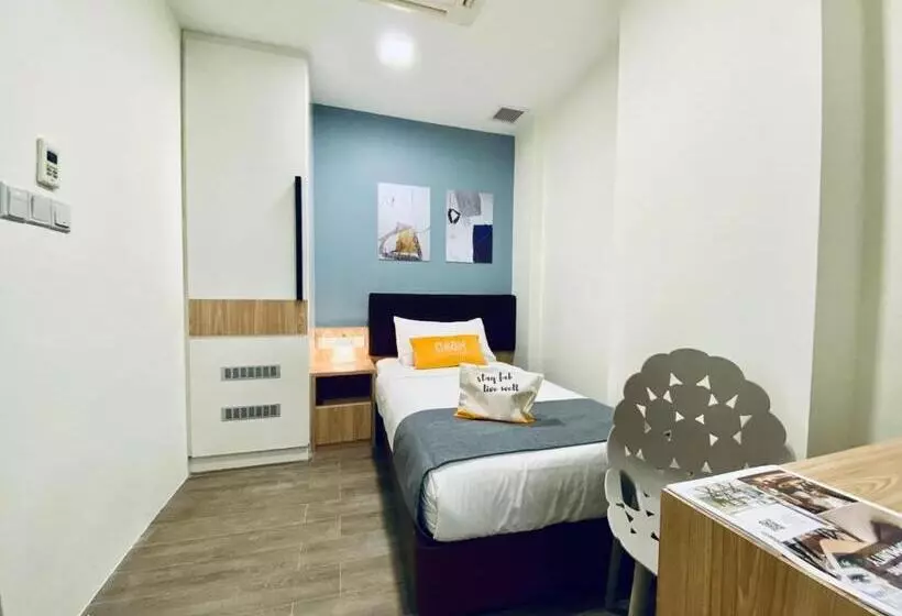 اتاق استاندارد یک نفره, Aura Hotel Mackenzie