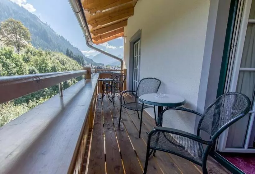 اتاق سوپریور, Resl Resort