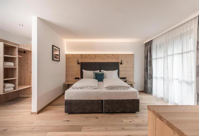 Четырехместный Номер Superior, Resl Resort