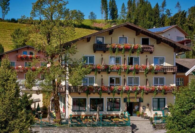 חדר סטנדרט לארבעה, Gasthof Goldener Stern