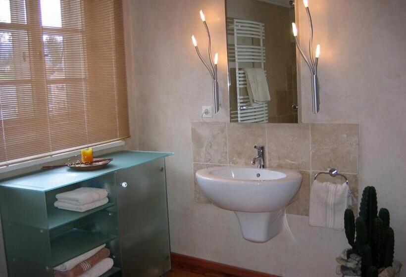 标准单人间, Gasthof Koreth