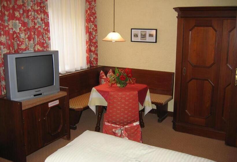 غرفة قياسية ثلاثية, Gasthof Koreth