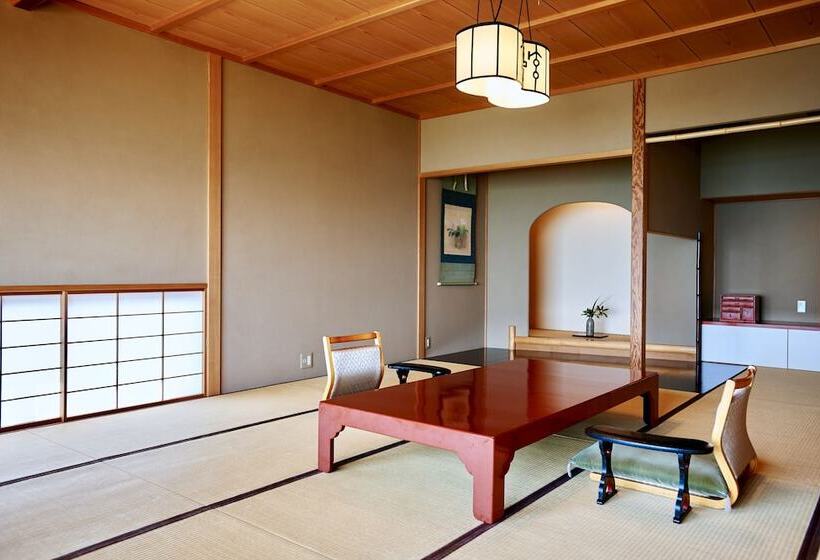 高级大房间, Genmyoan