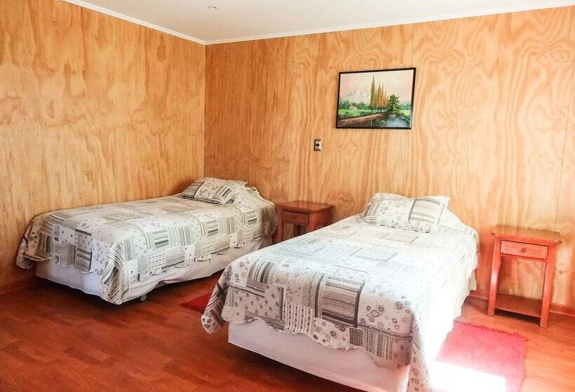 高级大房间, Iorana Tolache