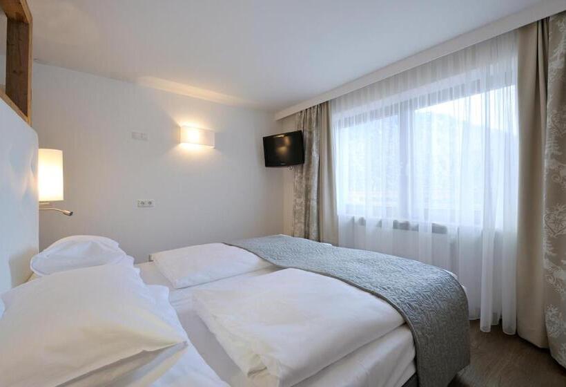 سوییت جونیور, Ritzlerhof   Adults Only