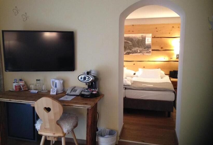 سوییت جونیور, Ritzlerhof   Adults Only