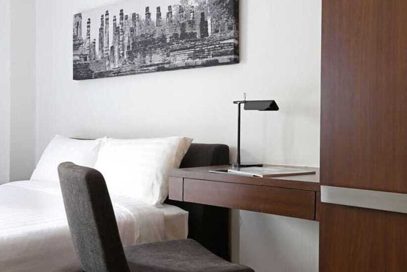 اتاق استاندارد یک نفره, S33 Compact Sukhumvit