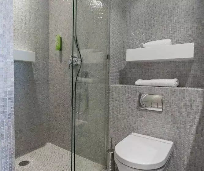 اتاق استاندارد, Sound Garden Hotel Airport