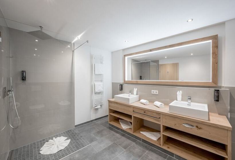 Полулюкс, Zum Gourmet