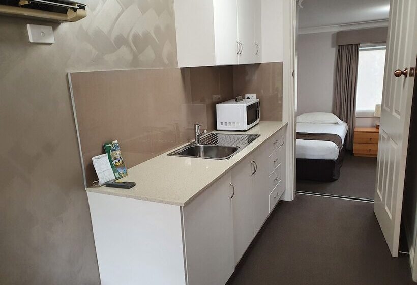 Family Suite, The Aston Motel Tamworth