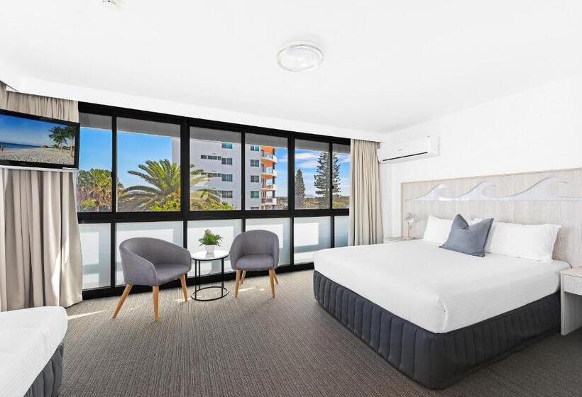 جناح إدارى, The Mid Pacific