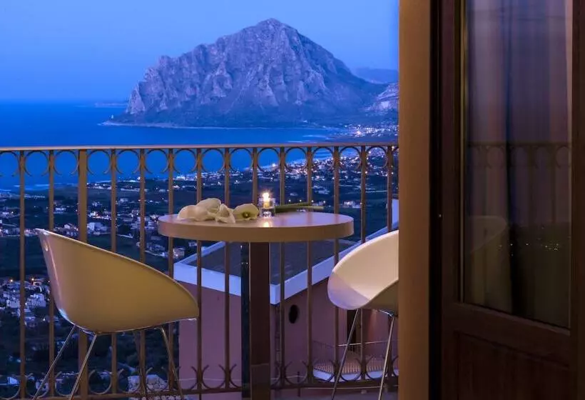اتاق سوپریور با چشم‌انداز دریا, Parco Degli Aromi Resort & Spa