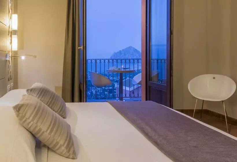 اتاق سوپریور با چشم‌انداز دریا, Parco Degli Aromi Resort & Spa